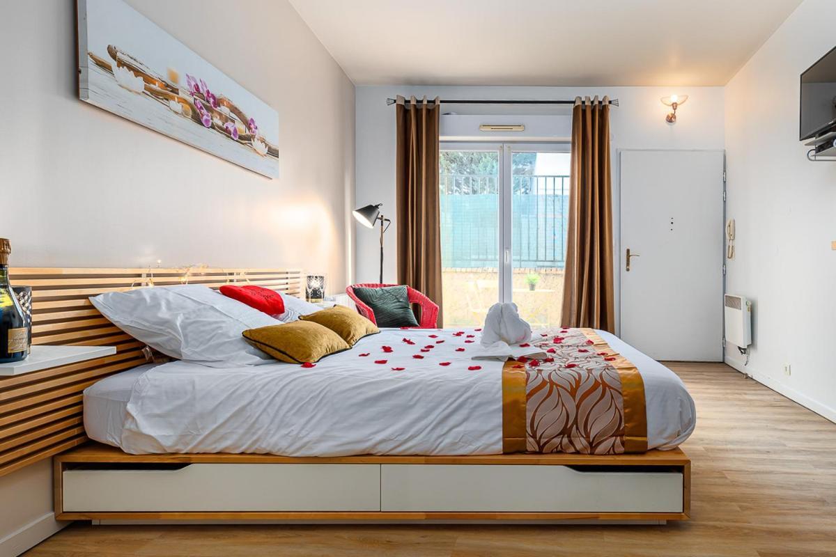 Havre De Paix Jacuzzi Lejlighed Asnières Eksteriør billede